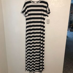 Lularoe Black/White striped Maria